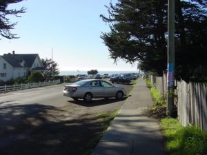 Fort Bragg community street with view of ocean